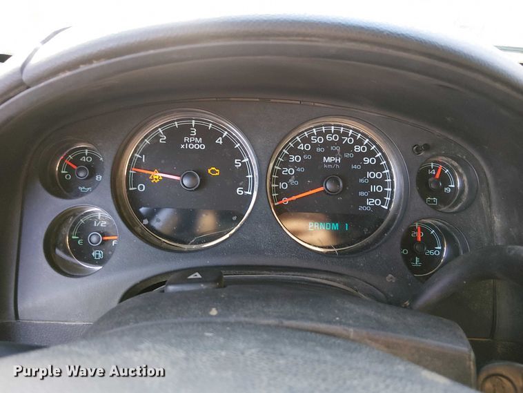 image for item FK0703 2009 Chevrolet Silverado 2500HD Crew Cab pickup truck