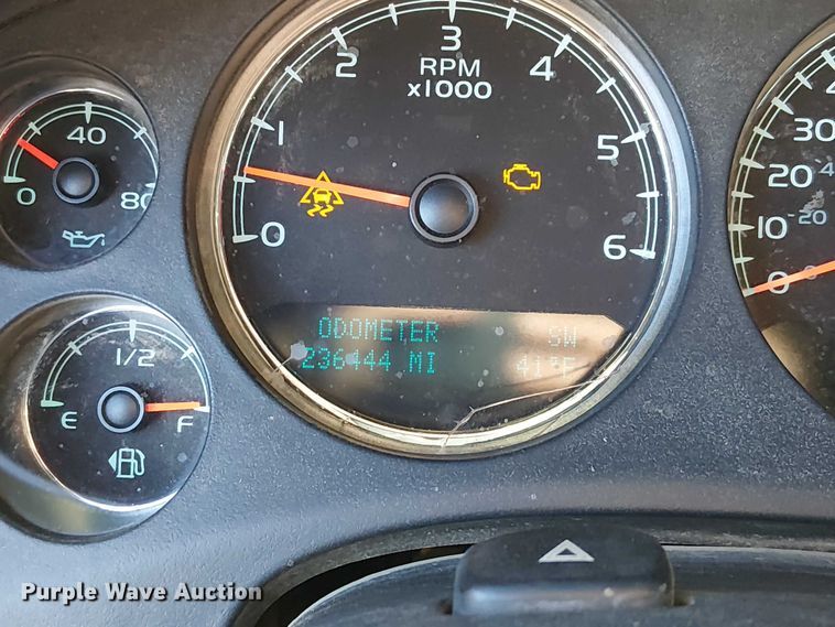 image for item FK0703 2009 Chevrolet Silverado 2500HD Crew Cab pickup truck