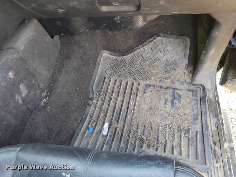 image for item FK0703 2009 Chevrolet Silverado 2500HD Crew Cab pickup truck