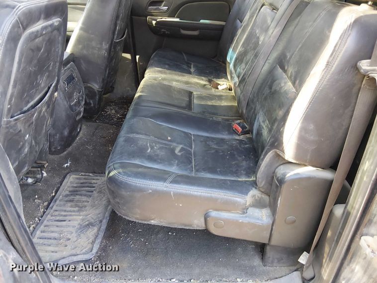 image for item FK0703 2009 Chevrolet Silverado 2500HD Crew Cab pickup truck