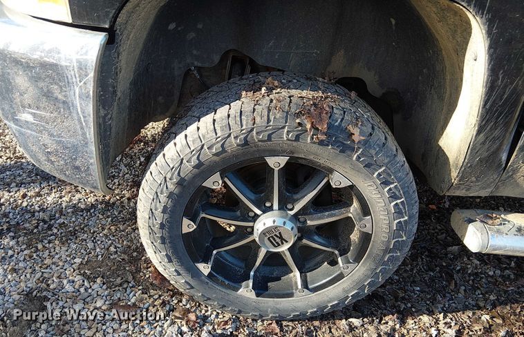 image for item FK0703 2009 Chevrolet Silverado 2500HD Crew Cab pickup truck