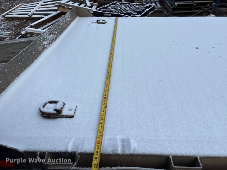 image for item FK2507 2018 M.H. EBY equipment trailer