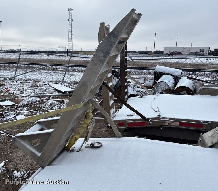 image for item FK2507 2018 M.H. EBY equipment trailer