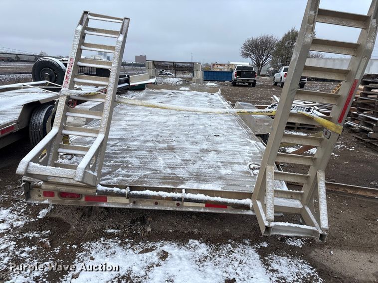 image for item FK2507 2018 M.H. EBY equipment trailer