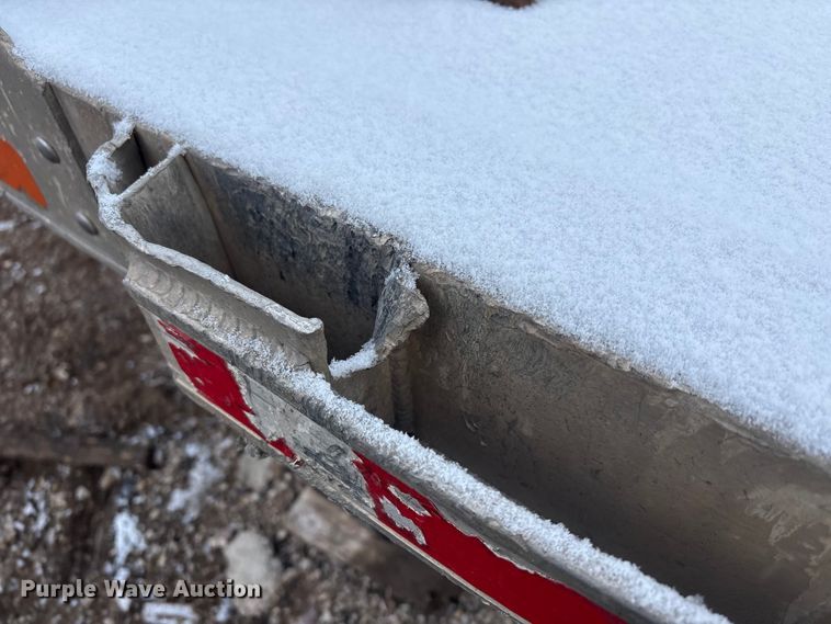 image for item FK2507 2018 M.H. EBY equipment trailer