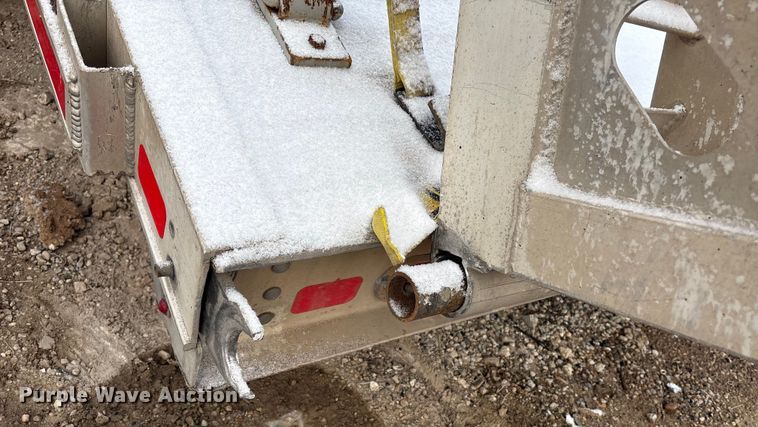 image for item FK2507 2018 M.H. EBY equipment trailer