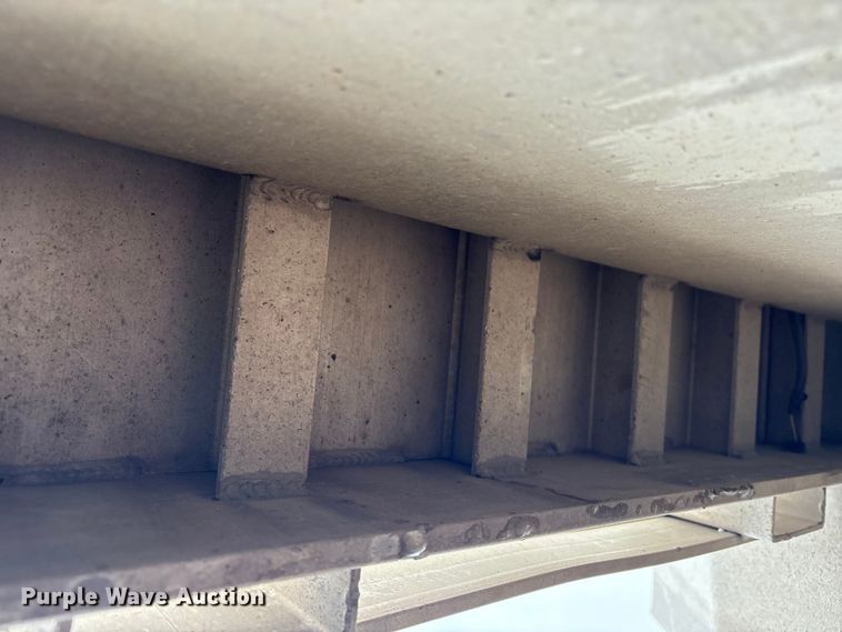 image for item FK2507 2018 M.H. EBY equipment trailer