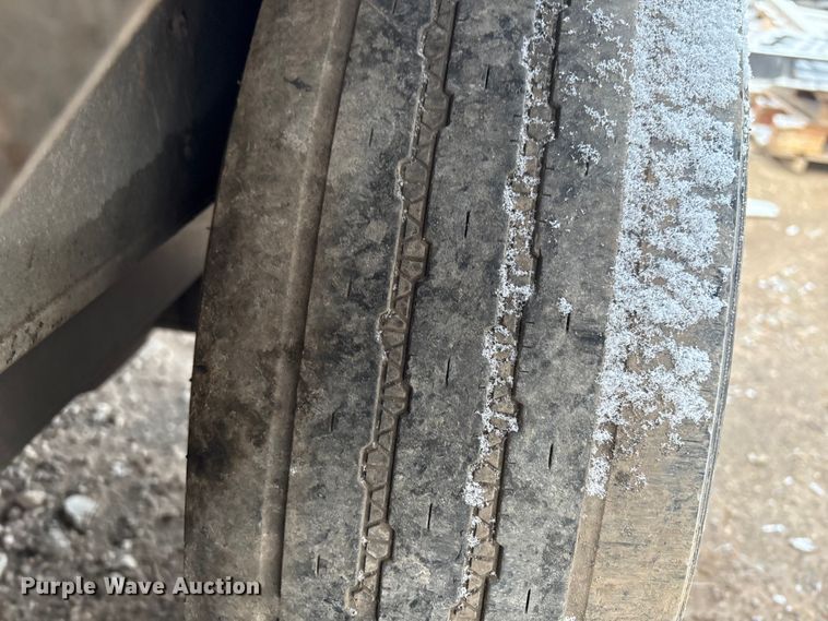 image for item FK2507 2018 M.H. EBY equipment trailer