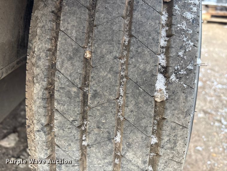 image for item FK2507 2018 M.H. EBY equipment trailer