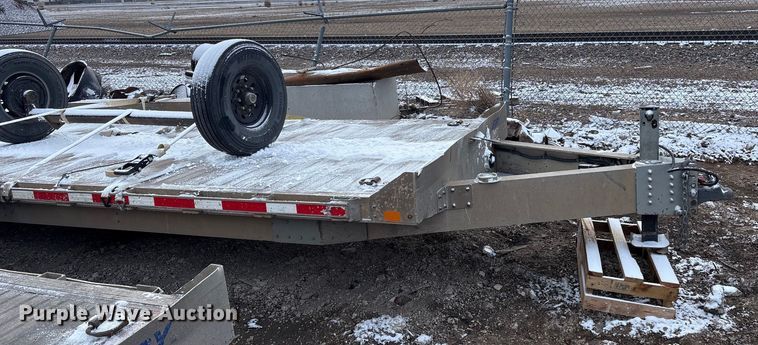 image for item FK2508 2016 M.H. EBY equipment trailer