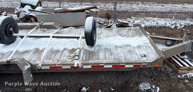 image for item FK2508 2016 M.H. EBY equipment trailer