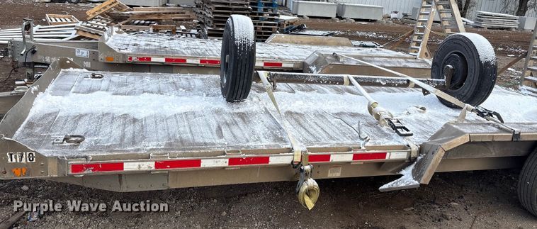 image for item FK2508 2016 M.H. EBY equipment trailer