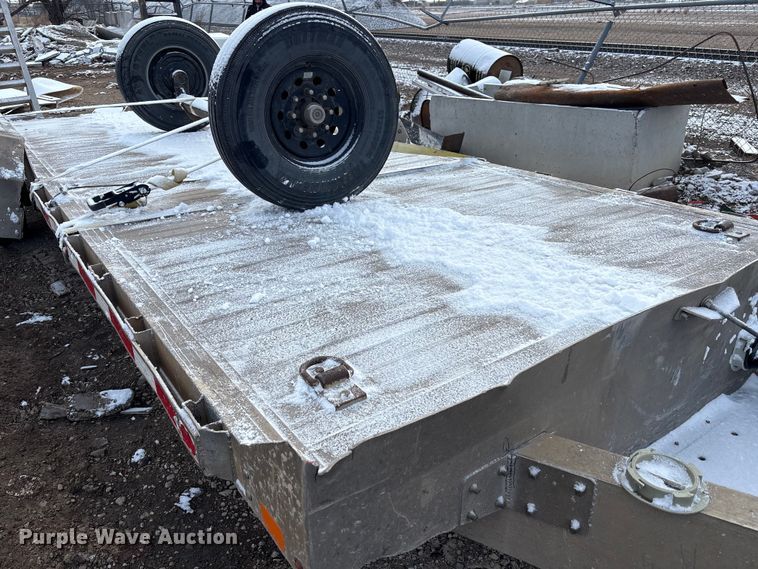 image for item FK2508 2016 M.H. EBY equipment trailer