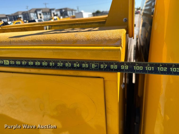 image for item GH9351 2018 Chevrolet Silverado 3500HD utility bed pickup truck