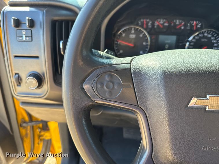 image for item GH9351 2018 Chevrolet Silverado 3500HD utility bed pickup truck