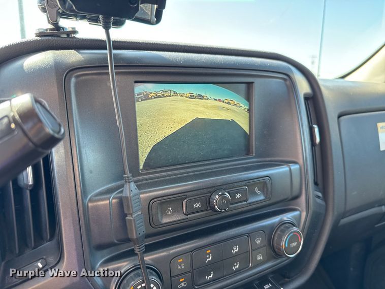 image for item GH9351 2018 Chevrolet Silverado 3500HD utility bed pickup truck