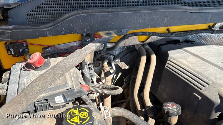 image for item GH9351 2018 Chevrolet Silverado 3500HD utility bed pickup truck