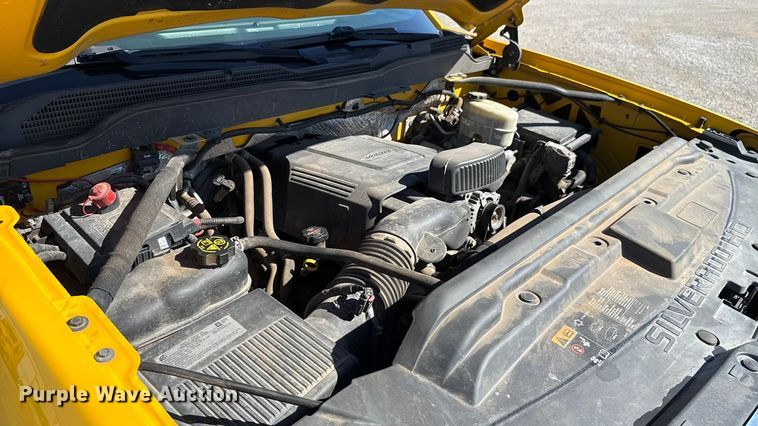 image for item GH9351 2018 Chevrolet Silverado 3500HD utility bed pickup truck