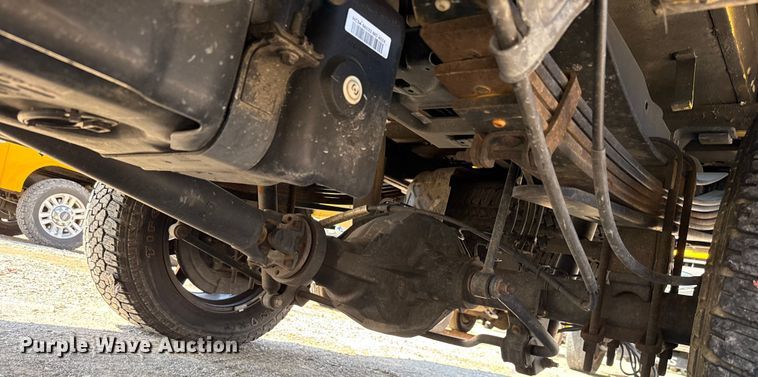 image for item GH9352 2018 Ford F350 Super Duty XL utility bed pickup truck