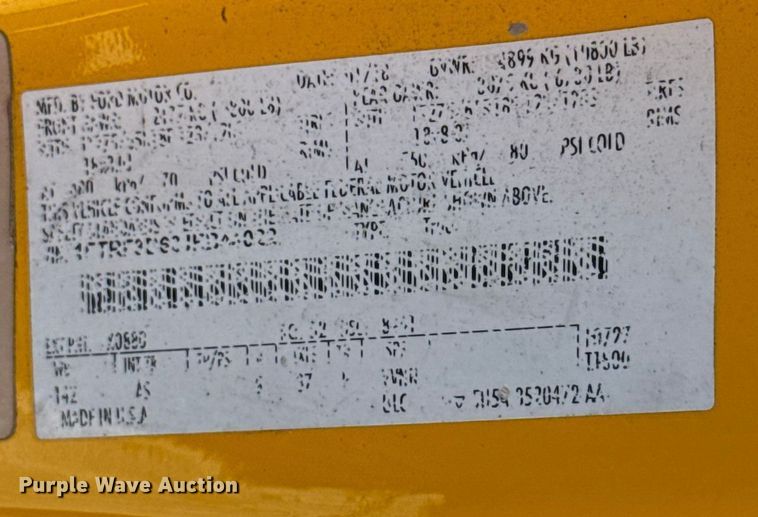 image for item GH9352 2018 Ford F350 Super Duty XL utility bed pickup truck