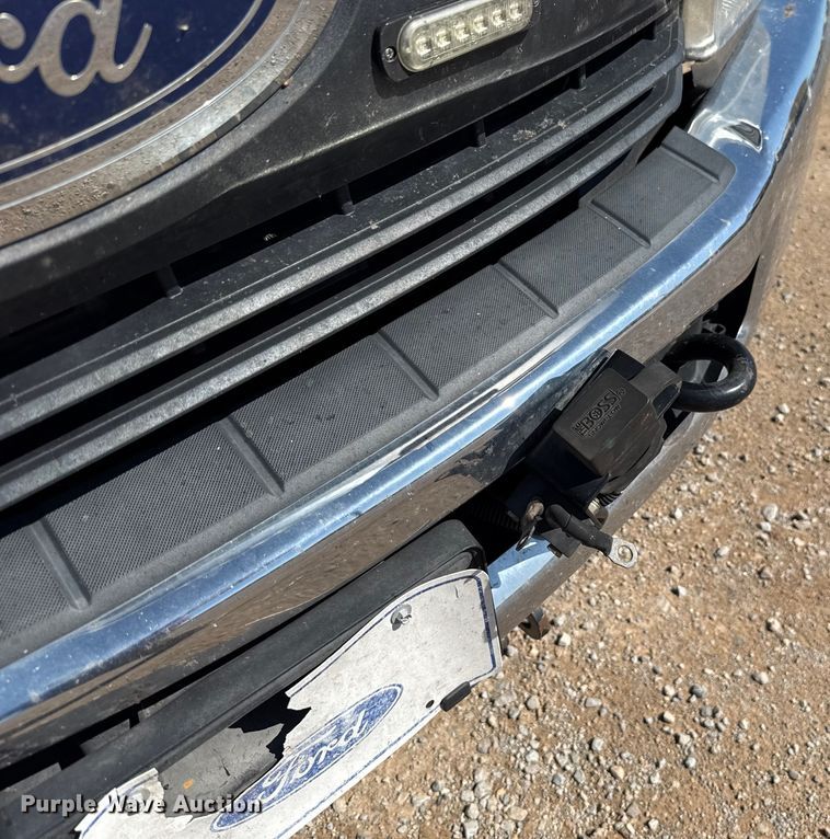 image for item GH9353 2019 Ford F350 Super Duty XL utility bed pickup truck