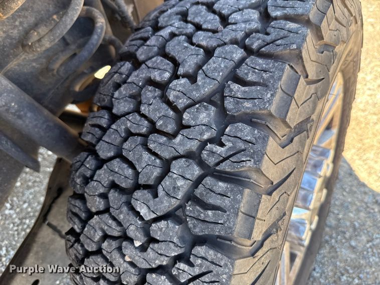 image for item GH9353 2019 Ford F350 Super Duty XL utility bed pickup truck