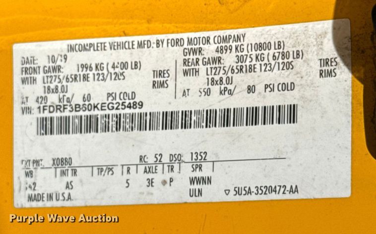 image for item GH9353 2019 Ford F350 Super Duty XL utility bed pickup truck