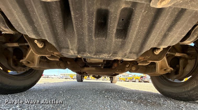 image for item GH9354 2018 Chevrolet Silverado 3500HD utility bed pickup truck