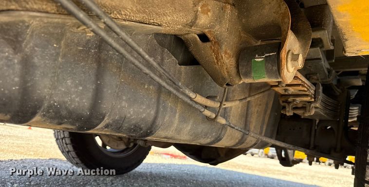 image for item GH9354 2018 Chevrolet Silverado 3500HD utility bed pickup truck