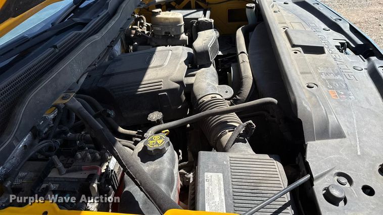 image for item GH9354 2018 Chevrolet Silverado 3500HD utility bed pickup truck