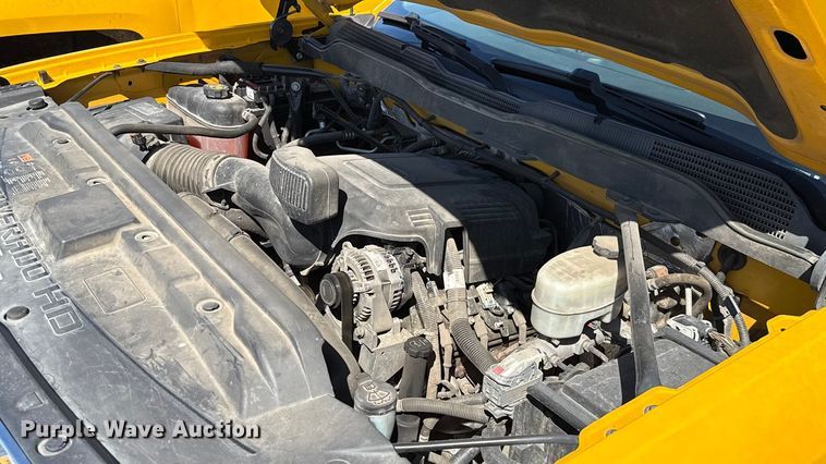 image for item GH9354 2018 Chevrolet Silverado 3500HD utility bed pickup truck