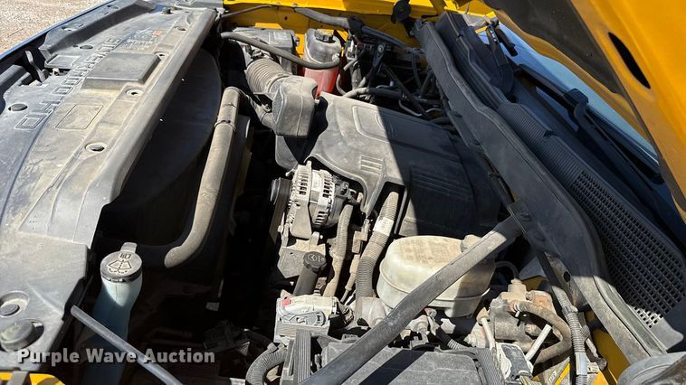 image for item GH9354 2018 Chevrolet Silverado 3500HD utility bed pickup truck