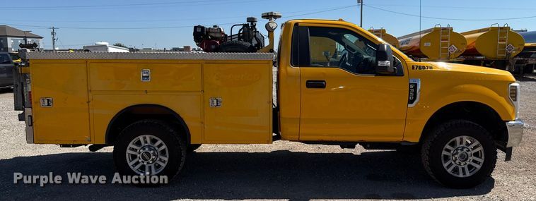 image for item GH9355 2019 Ford F350 Super Duty XL utility bed pickup truck