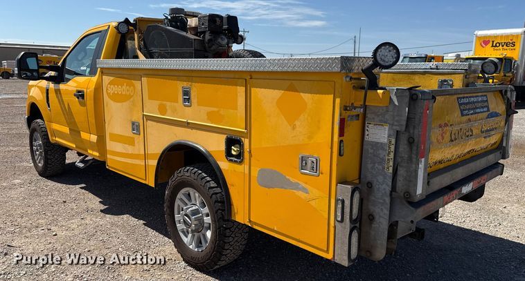 image for item GH9355 2019 Ford F350 Super Duty XL utility bed pickup truck