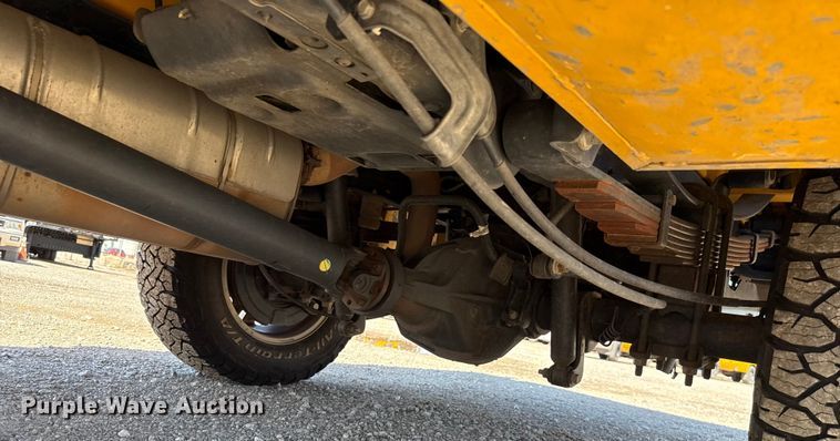 image for item GH9355 2019 Ford F350 Super Duty XL utility bed pickup truck