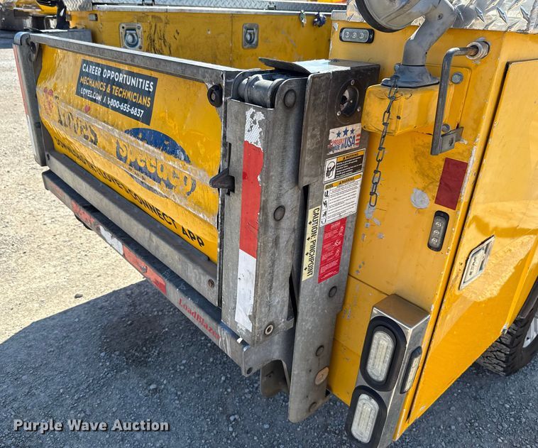 image for item GH9355 2019 Ford F350 Super Duty XL utility bed pickup truck