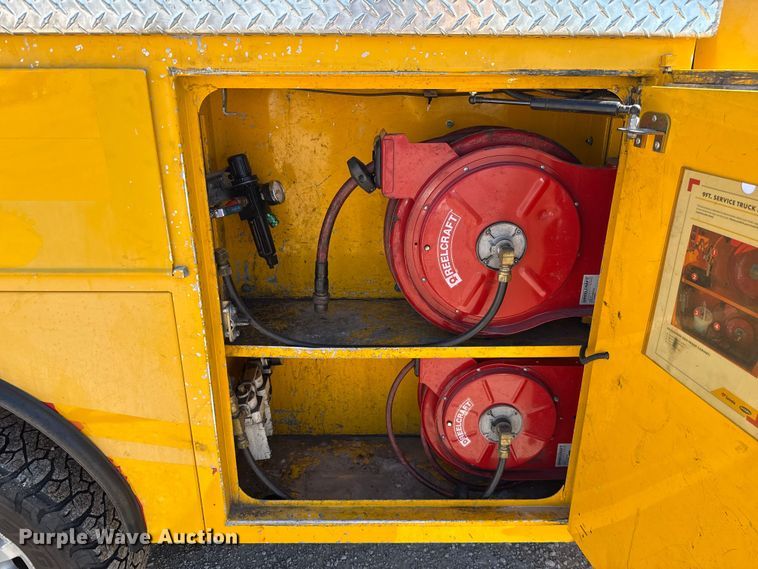 image for item GH9355 2019 Ford F350 Super Duty XL utility bed pickup truck