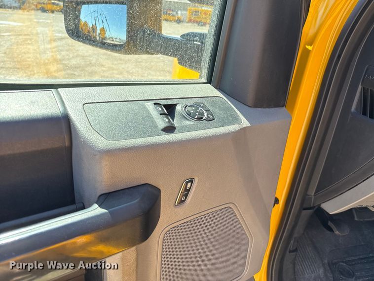 image for item GH9355 2019 Ford F350 Super Duty XL utility bed pickup truck