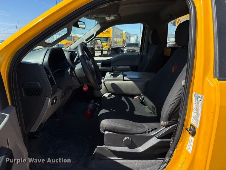 image for item GH9355 2019 Ford F350 Super Duty XL utility bed pickup truck