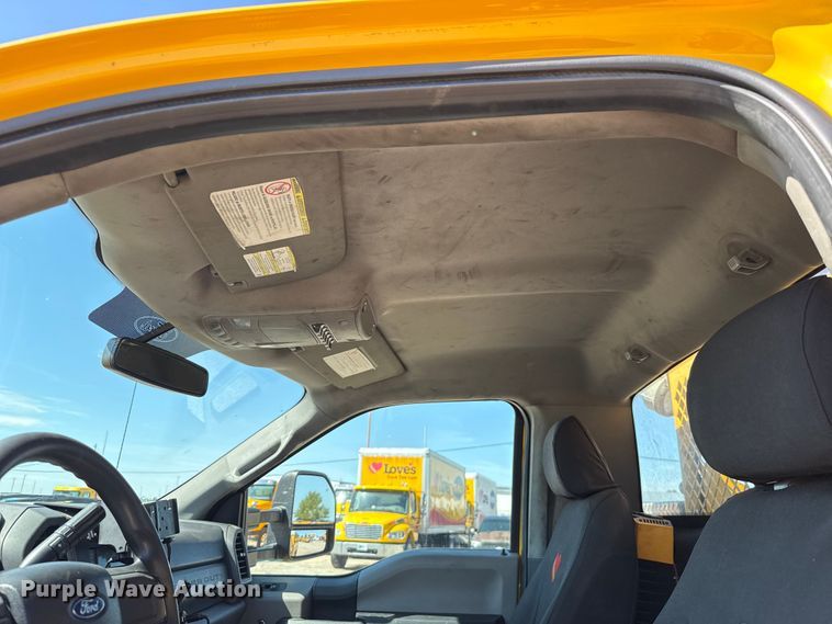 image for item GH9355 2019 Ford F350 Super Duty XL utility bed pickup truck