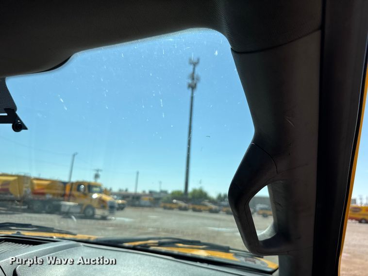 image for item GH9355 2019 Ford F350 Super Duty XL utility bed pickup truck