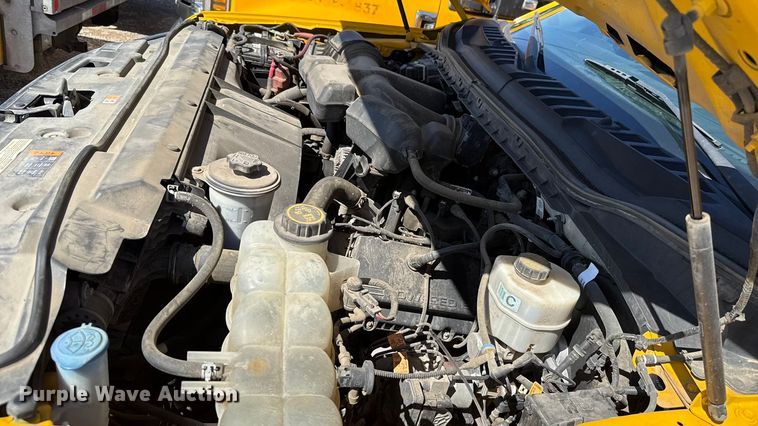 image for item GH9355 2019 Ford F350 Super Duty XL utility bed pickup truck