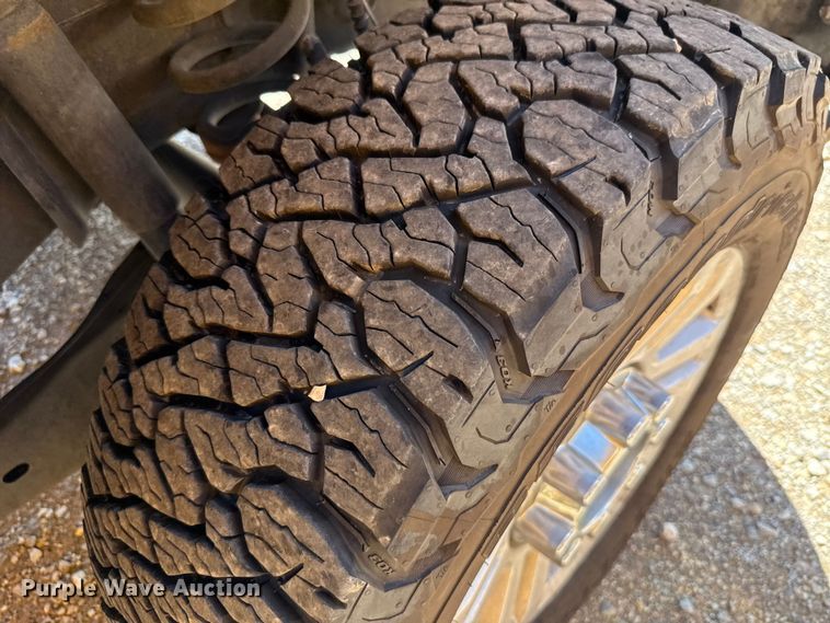 image for item GH9355 2019 Ford F350 Super Duty XL utility bed pickup truck