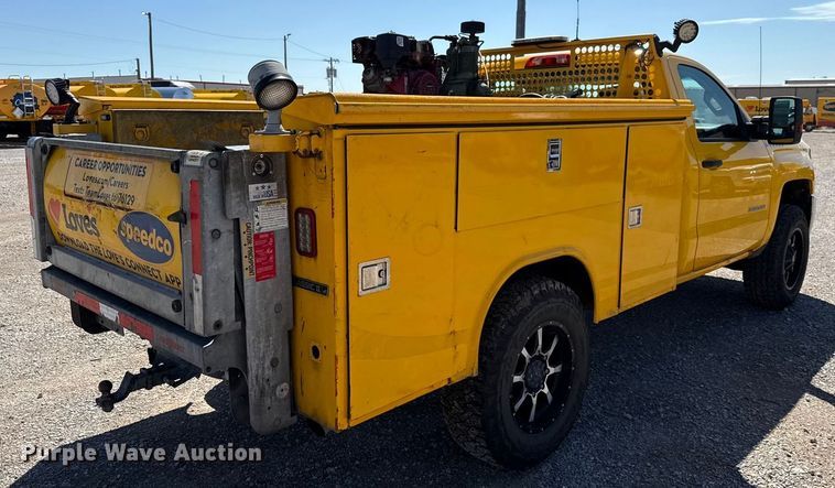 image for item GH9356 2018 Chevrolet Silverado 3500HD utility bed pickup truck