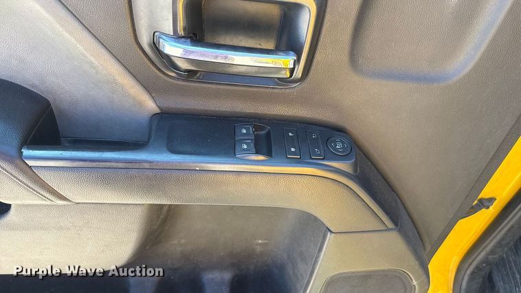 image for item GH9356 2018 Chevrolet Silverado 3500HD utility bed pickup truck