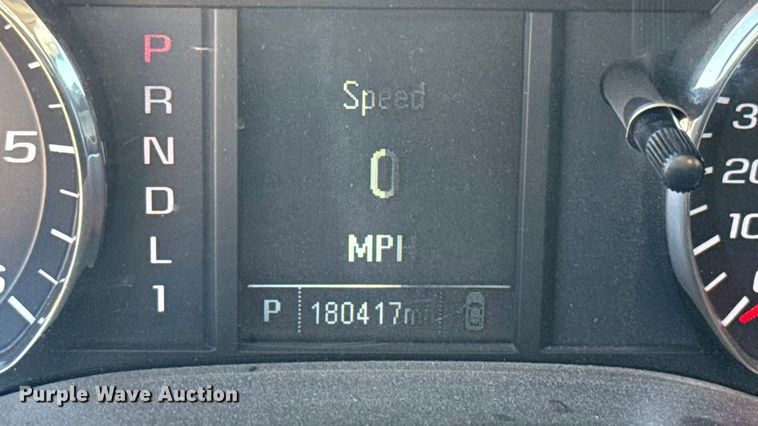 image for item GH9356 2018 Chevrolet Silverado 3500HD utility bed pickup truck