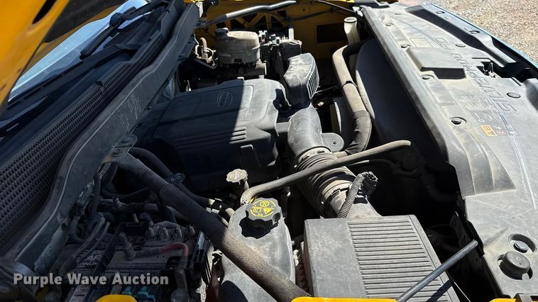 image for item GH9356 2018 Chevrolet Silverado 3500HD utility bed pickup truck