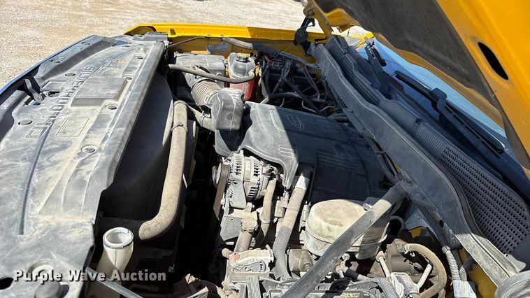 image for item GH9356 2018 Chevrolet Silverado 3500HD utility bed pickup truck