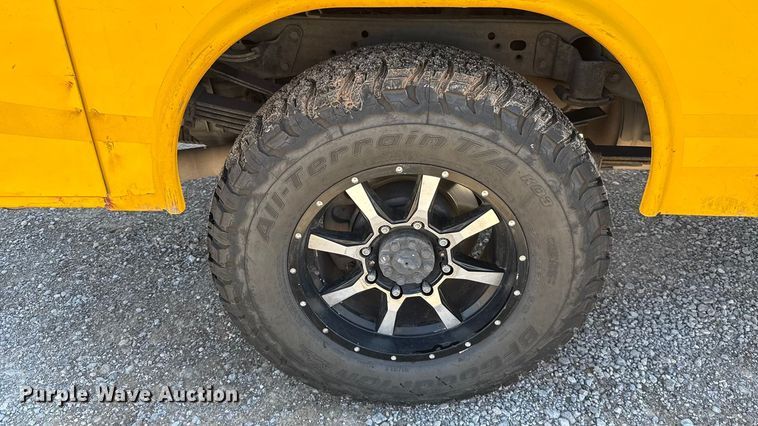 image for item GH9356 2018 Chevrolet Silverado 3500HD utility bed pickup truck