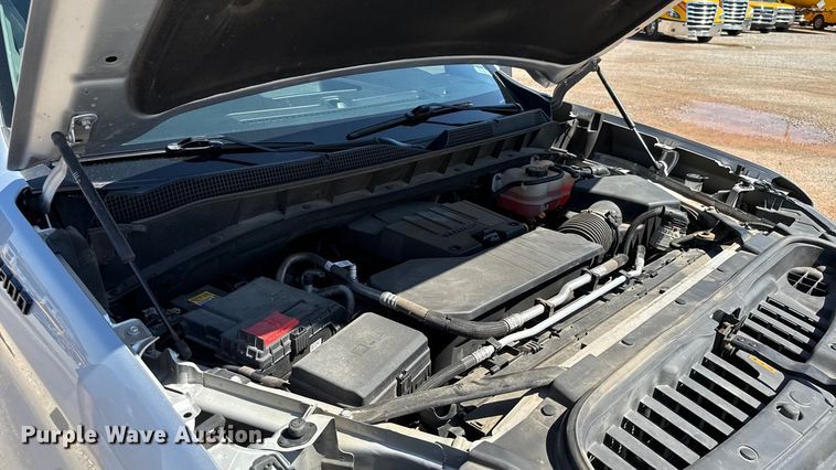 image for item GH9357 2022 Chevrolet Silverado 1500 Crew Cab pickup truck